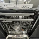 Top Control Smart?Dishwasher?with QuadWash - Image 2