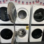 Single Unit Front Load LG WashTower with Center Control 4.5 cu. ft. Washer and 7.4 cu. ft. Electric Dryer - Image 4