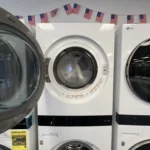 Single Unit Front Load LG WashTower™ with Center Control™ 4.5 cu. ft. Washer and 7.4 cu. ft. Electric Dryer - Image 4